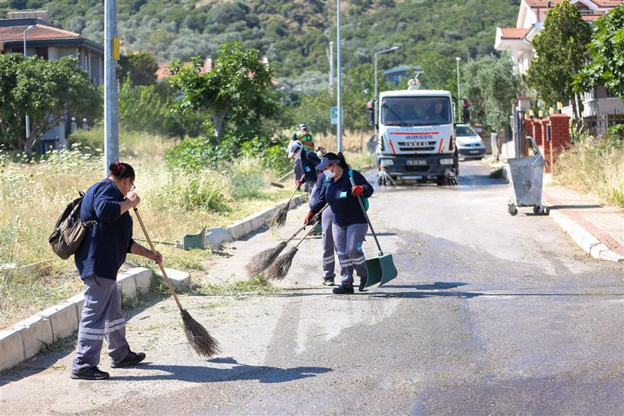 NARLIDERE BELEDİYESİ’NDEN KAPSAMLI TEMİZLİK ÇALIŞMASI